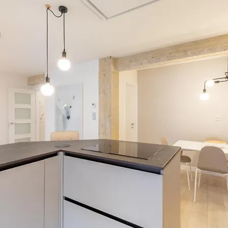 Artabide - Baskeyrentals Apartman